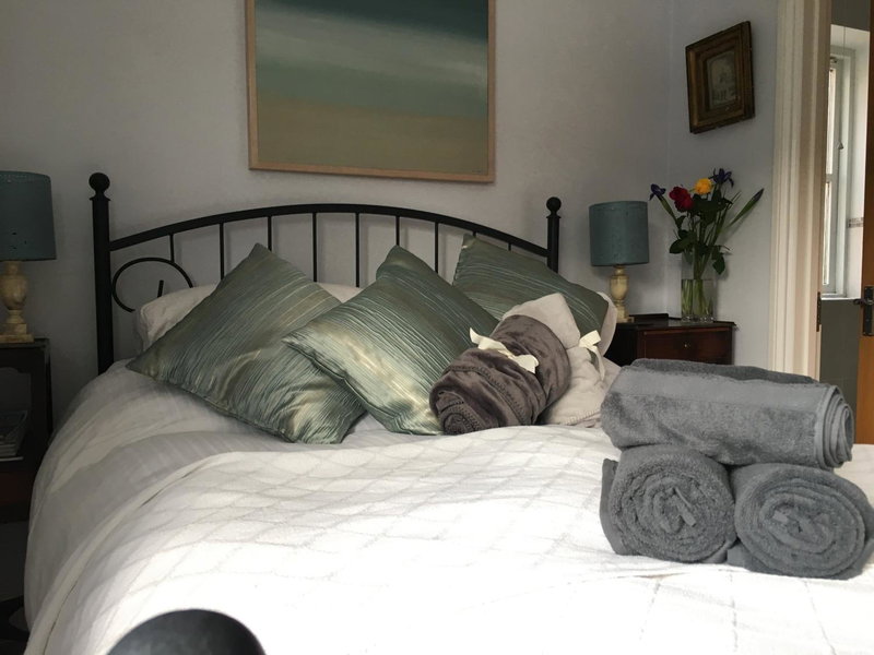 5 Charlton Mill Way B&B, Chichester, United Kingdom