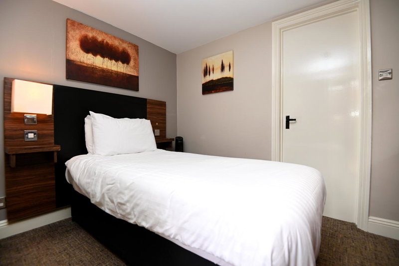 Original White Hart, Ringwood by Marston's Inns, Ringwood, United Kingdom