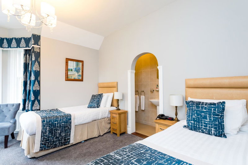 The Lawn Guest House Gatwick, Horley, United Kingdom