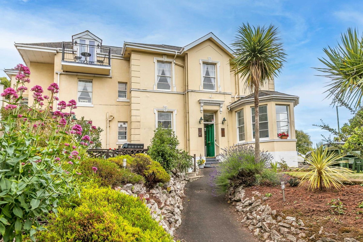 Hotel · The Berburry, Torquay