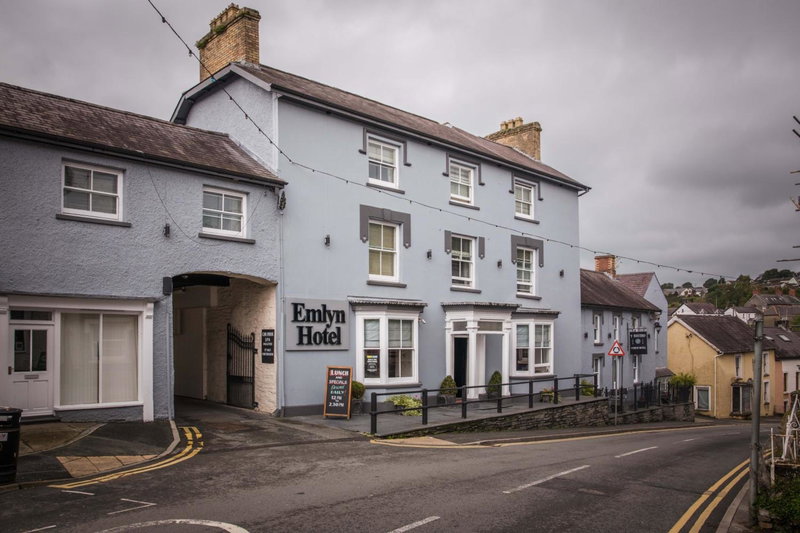 Gwesty'r Emlyn Hotel, Newcastle Emlyn, United Kingdom