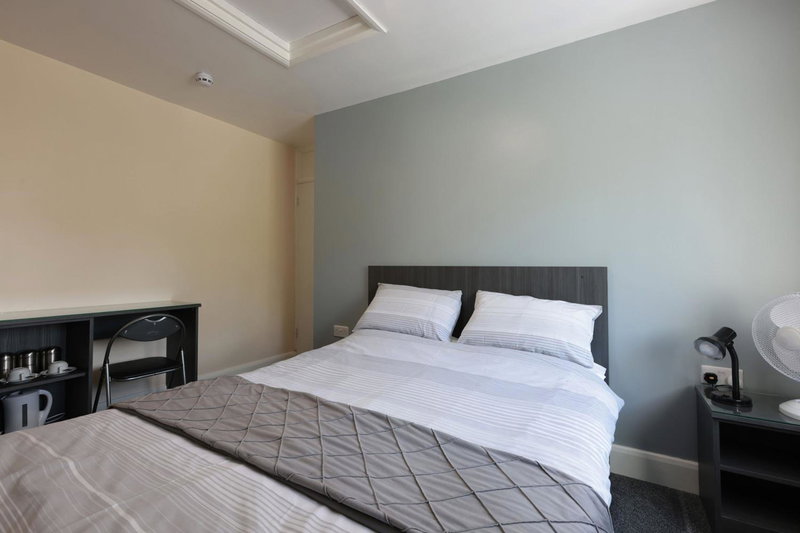 OYO Honeycroft Lodge, Uxbridge, Uxbridge, United Kingdom
