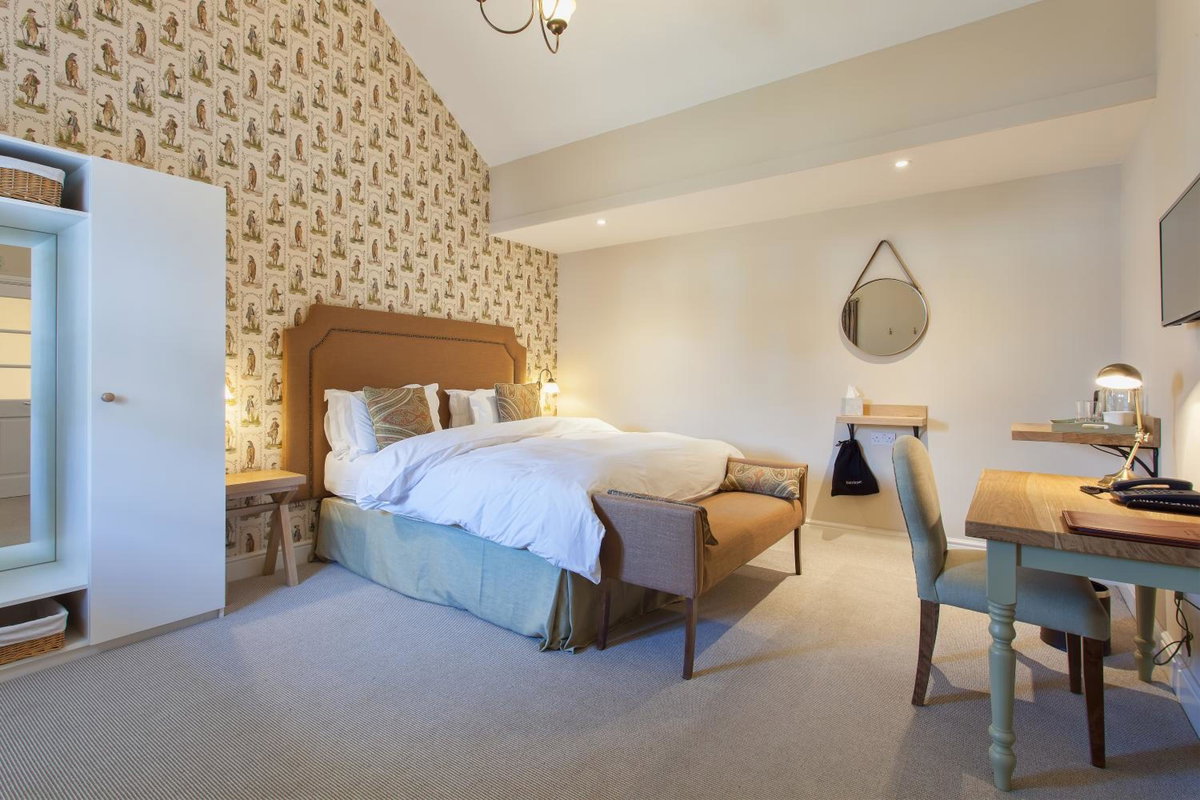 The Inn West End, United Kingdom