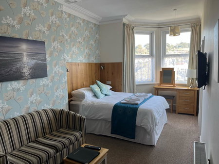 Cairn House - Bed & Breakfast, Ilfracombe, United Kingdom