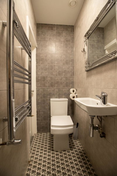 Comfotel GRN, London, United Kingdom