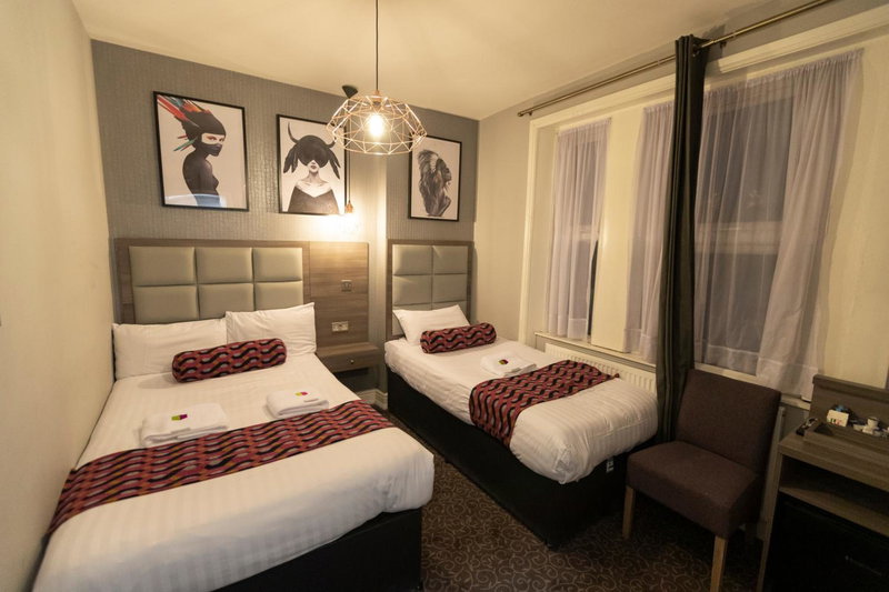 Comfotel GRN, London, United Kingdom