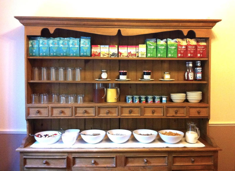 Fountains Guest House - Harrogate Stays with FREE PARKING, Harrogate, United Kingdom