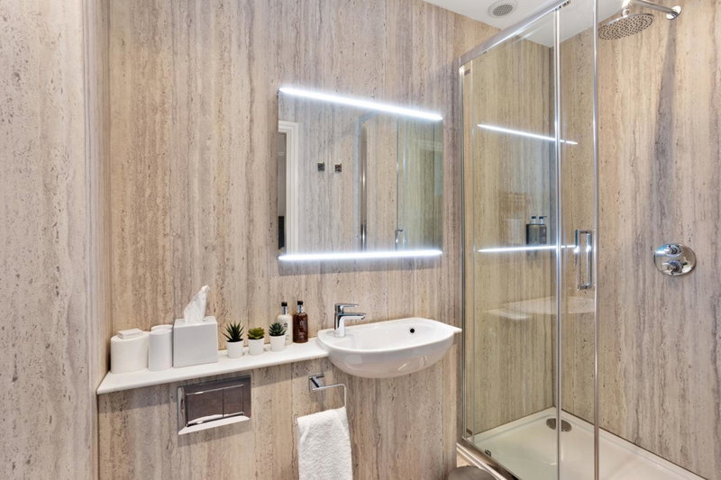 Fountains Guest House - Harrogate Stays with FREE PARKING, Harrogate, United Kingdom