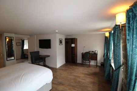 rooms @ the dolau inn, New Quay, United Kingdom