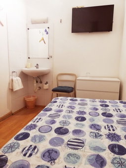 Hostal Felipe II, Barcelona, Spain