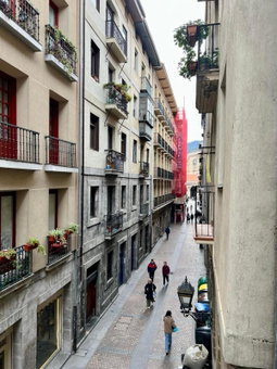 Casual Serantes Bilbao, Bilbao, Spain