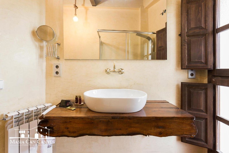 Masia Can Canyes & Spa, San Lorenzo de Hortóns, Spain
