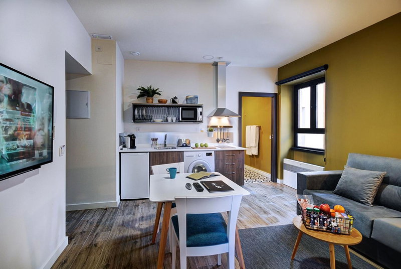 Apartamentos AL-QAZERES LUXURY La Concepción, Cáceres, Spain