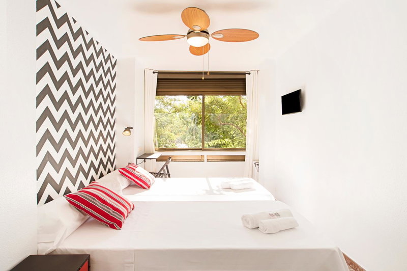 GRAN VIA GuestHouse, Barcelona, Spain