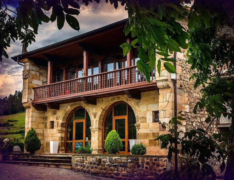Hotel Villa Arce, Puente Viesgo, Spain