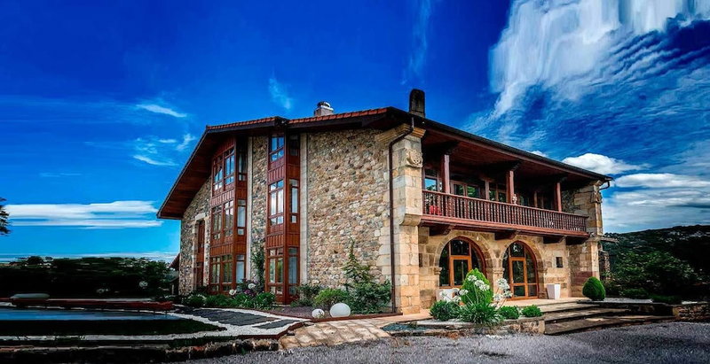 Hotel Villa Arce, Puente Viesgo, Spain