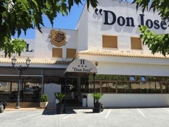 Hotel · Hospedium Hotel Don Jose, Castalla