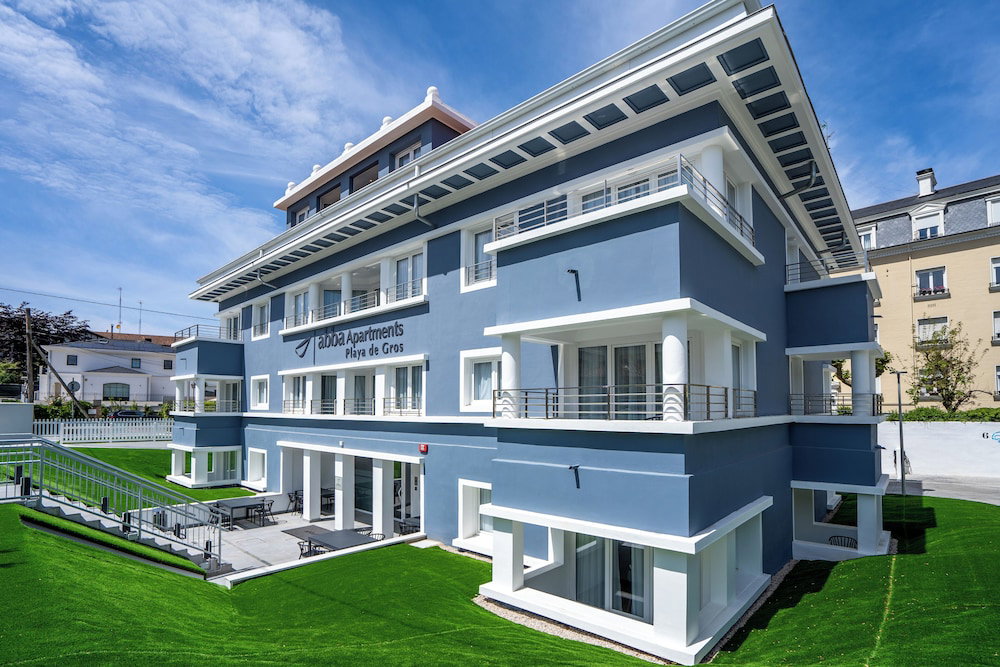 Hotel · abba Apartments Playa de Gros San Sebastián, San Sebastián