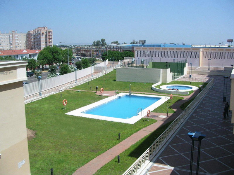 Apartamentos Luxsevilla Palacio, Seville, Spain