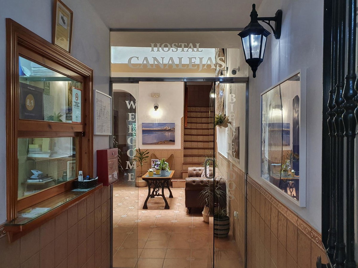 Hotel · Hostal Canalejas, Cádiz