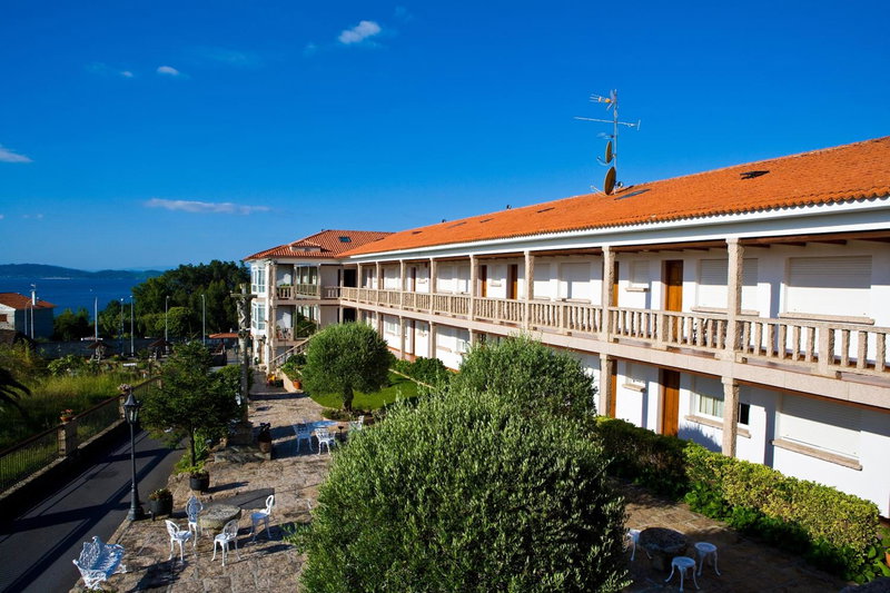 APARTHOTEL CABICASTRO Tres estrellas superior, Portonovo, Spain