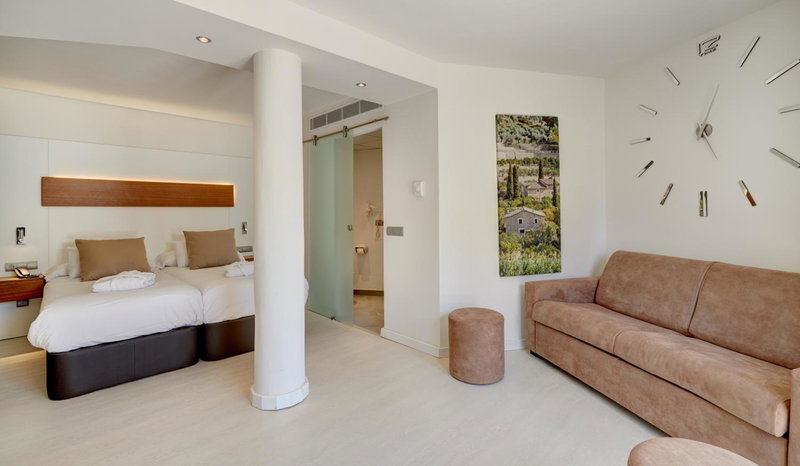 Apartamentos Azul Playa, Cala d´Or, Spain