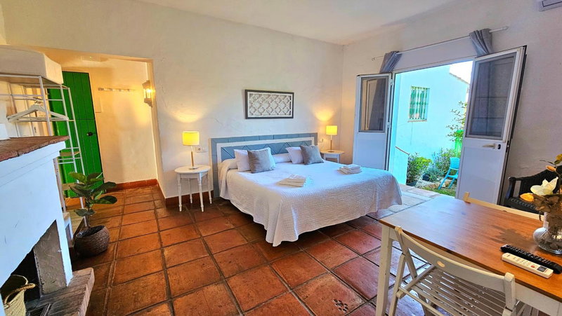 Hotel-Apart CORTIJO LAS PIÑAS, Tarifa, Spain