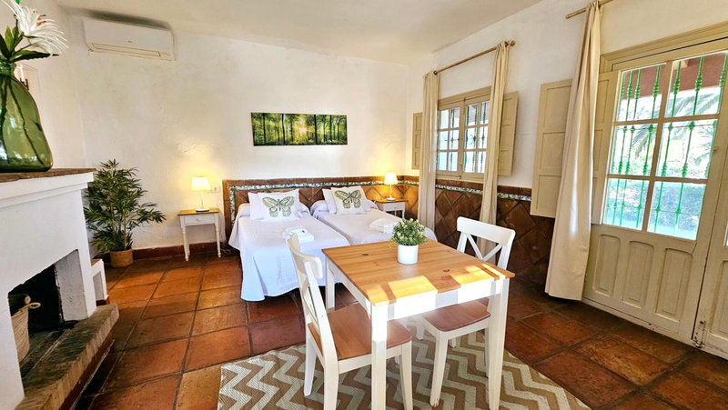Hotel-Apart CORTIJO LAS PIÑAS, Tarifa, Spain