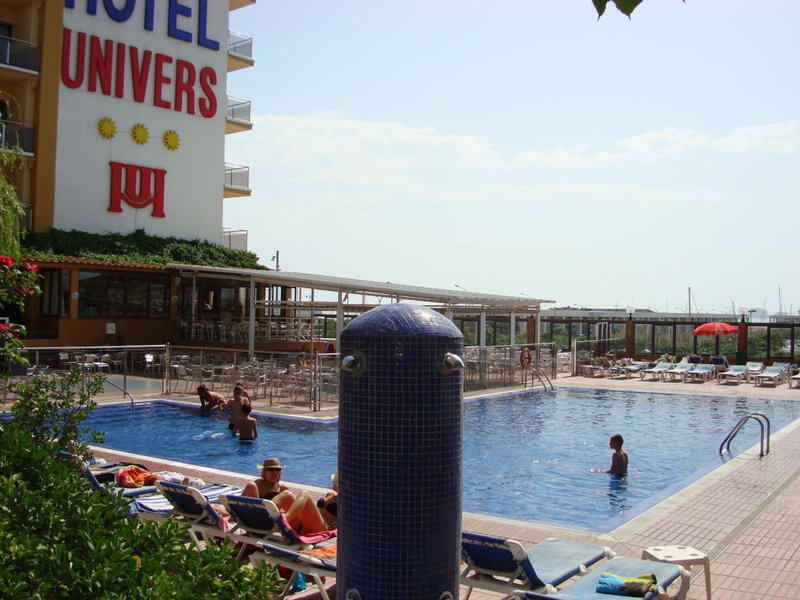 Hotel Univers, Roses, Spain