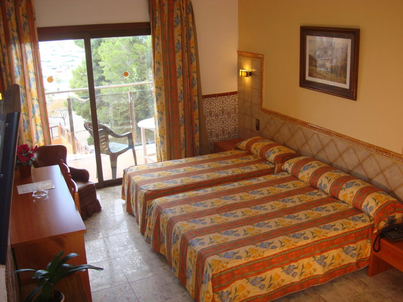 Hotel Univers, Roses, Spain