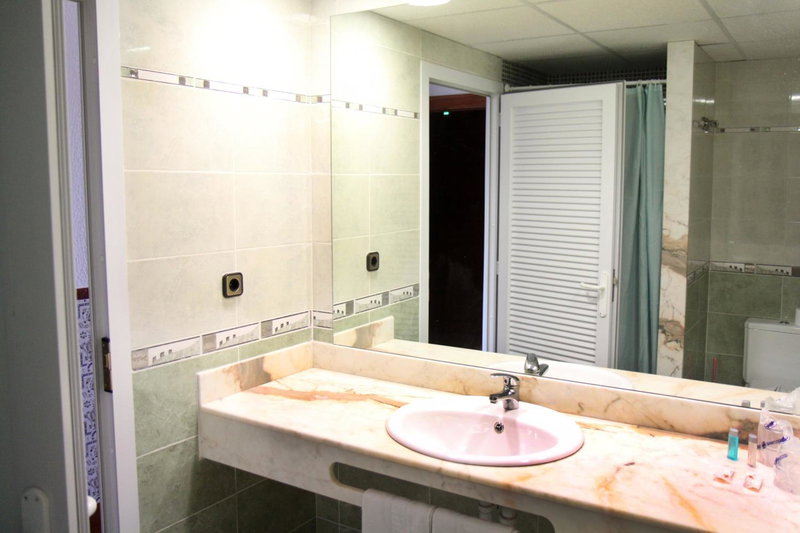 Hotel Univers, Roses, Spain