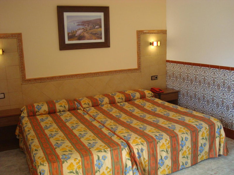 Hotel Univers, Roses, Spain