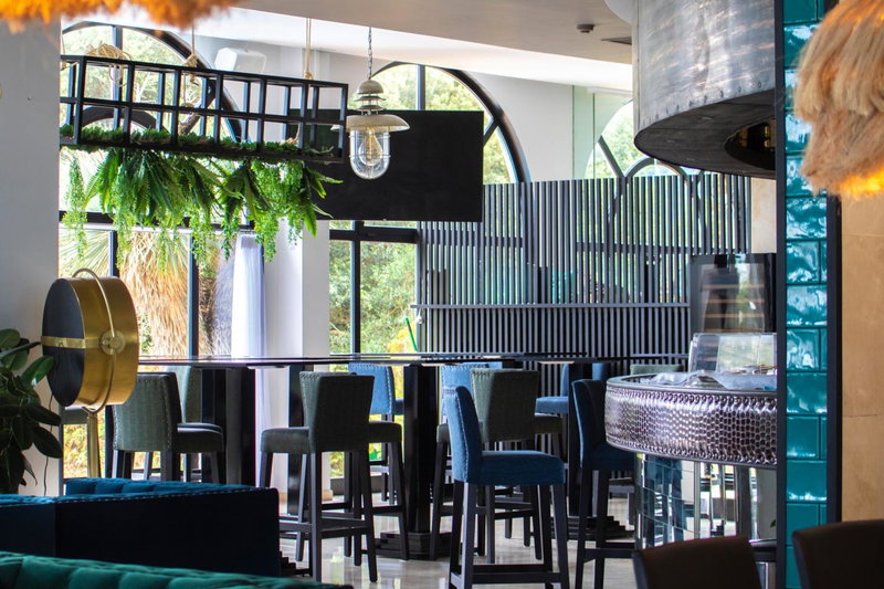 Hotel Olimpo, Isla, Spain