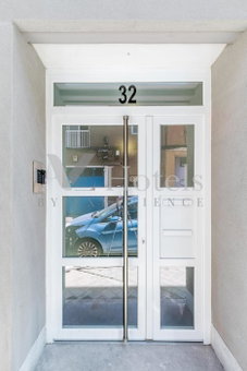 AYZ Villegas - Auto check-in property, Madrid, Spain