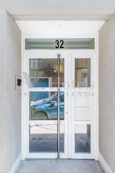 AYZ Villegas - Auto check-in property, Madrid, Spain