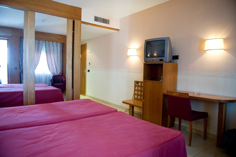Hotel La Maruxiña, La Alameda de la Sagra, Spain