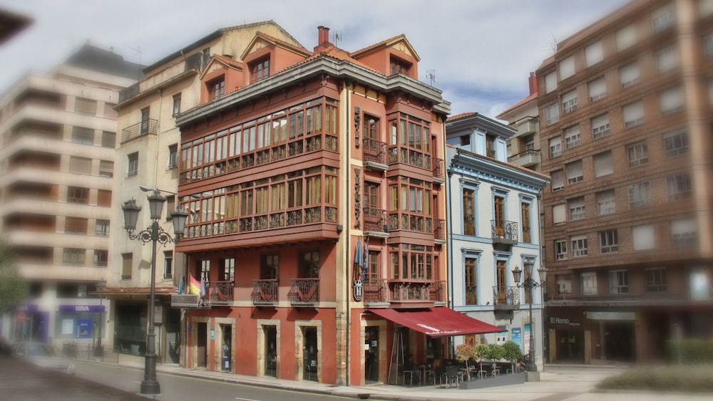 Hotel Vetusta, Spain