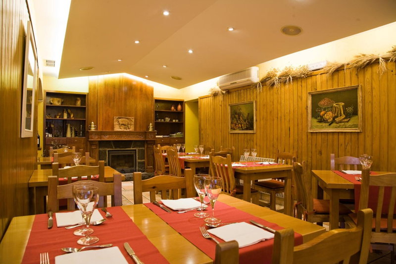 Hostal Rural Salazar, Oronz, Spain