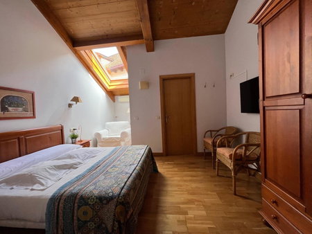 Hostal Rural Salazar, Oronz, Spain