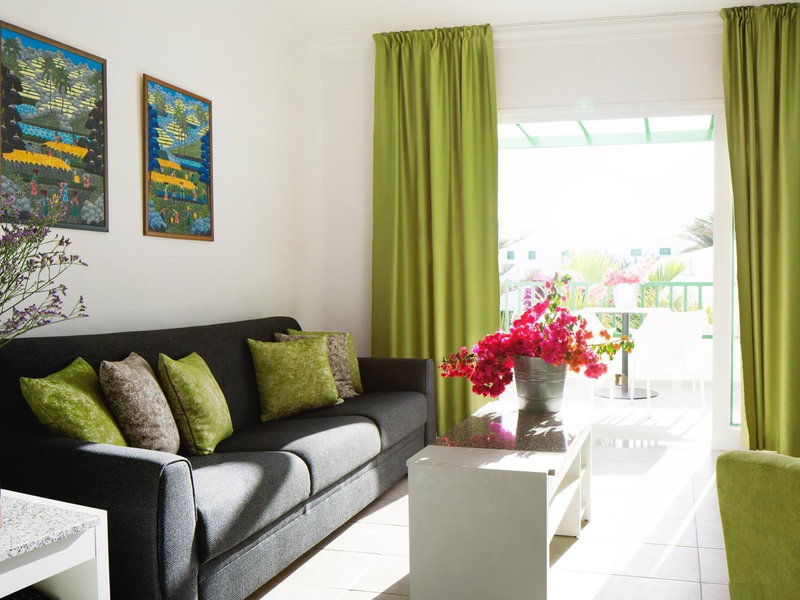 Apartamentos El Guarapo, Costa Teguise, Spain