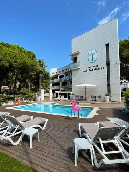 Aparthotel Las Palmeras Castelldefels, Castelldefels, Spain