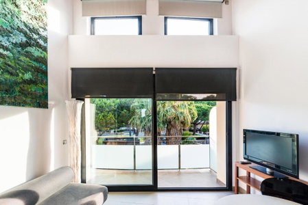 Aparthotel Las Palmeras Castelldefels, Castelldefels, Spain