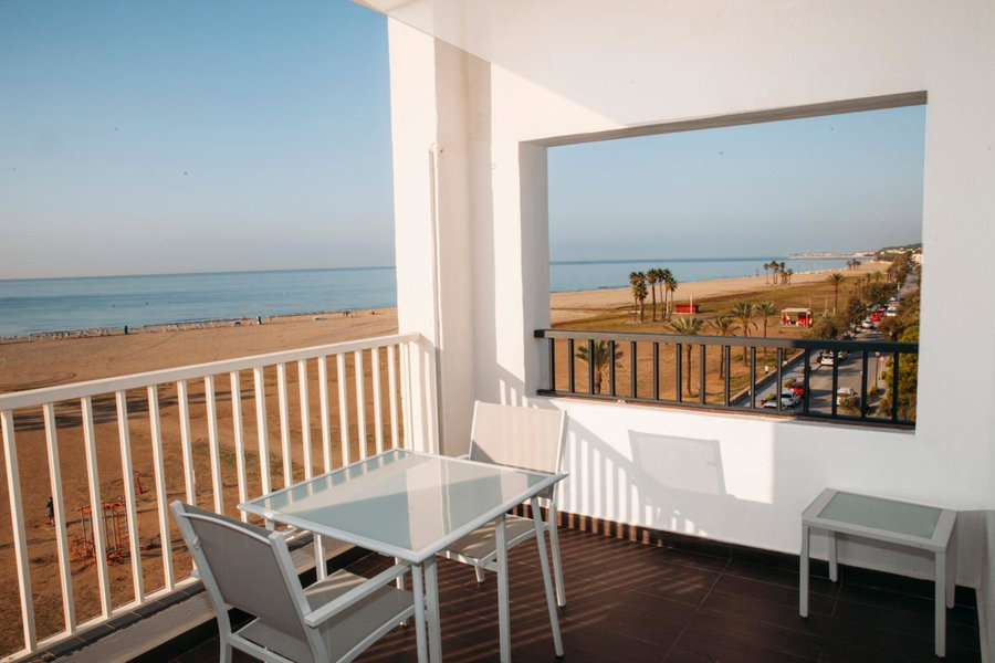 Hotel Brisamar Suites, Comarruga, Spain