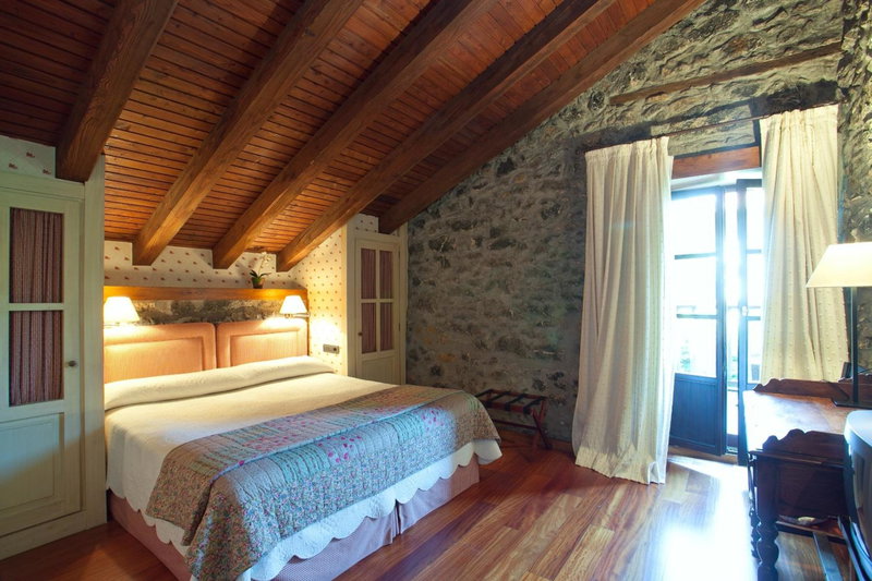Hotel Antsotegi, Etxebarria, Spain