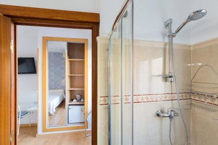 Guadalupe Hostal By Torremolinos On-line, Torremolinos, Spain