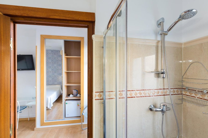 Guadalupe Hostal By Torremolinos On-line, Torremolinos, Spain