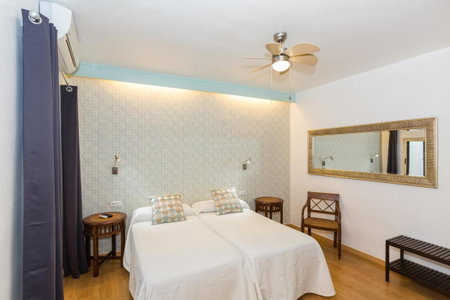 Guadalupe Hostal By Torremolinos On-line, Torremolinos, Spain