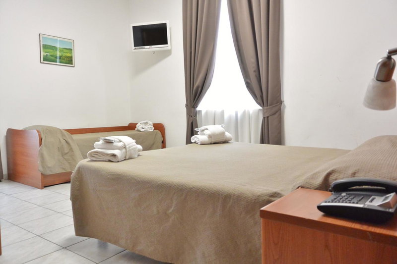 Hotel Trentina, Milan, Italy