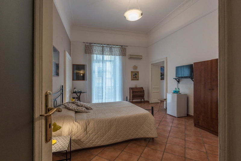 'Na Siesta, Naples, Italy
