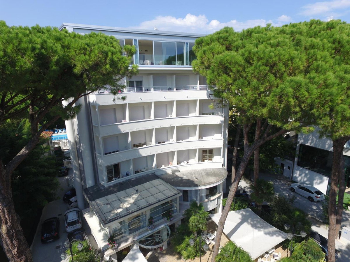 Hotel Luxor, Italy